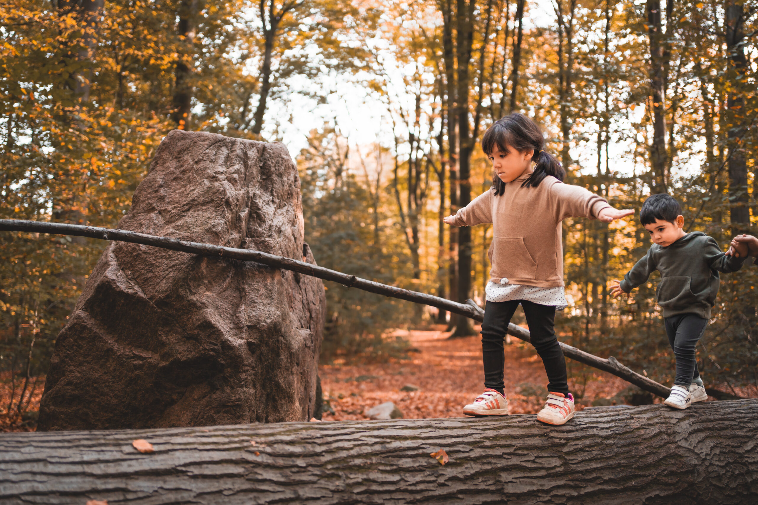 Happygrafie-Kinder Fotoshooting Wald-Outdoor Kinderfotos Hamburg-13